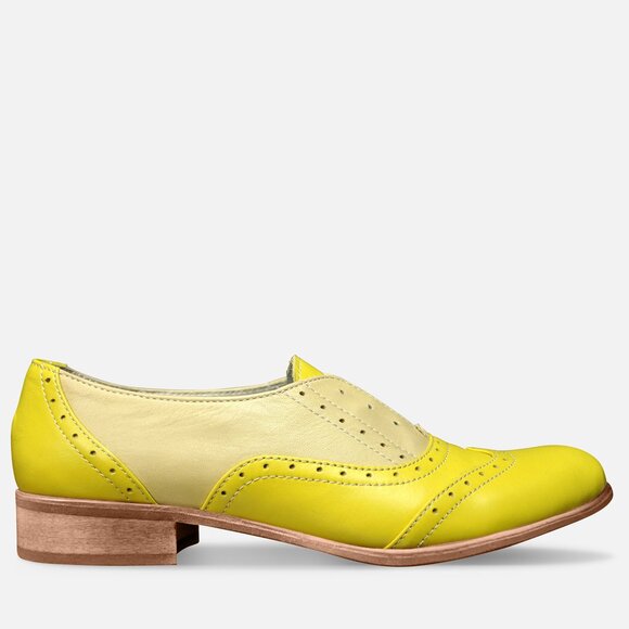 Pershing - Women's laceless oxford shoes in yellow leather - Picture 1 of 5